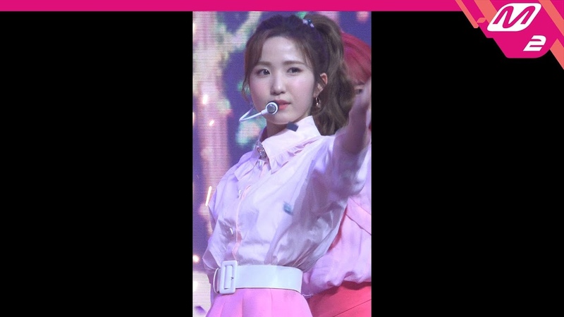 MPD직캠 아이즈원 혼다 히토미 직캠 4 K 회전목마( Merry Go Round) ( IZ ONE Honda Hitomi Fan