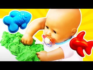 Кукла Беби Бон Аннабель лепит куличики! Видео для девочек: играем с Baby Born в дочки матери