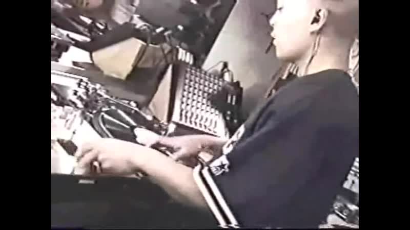 Turntable TV 1 Part 3 ( Attack of the