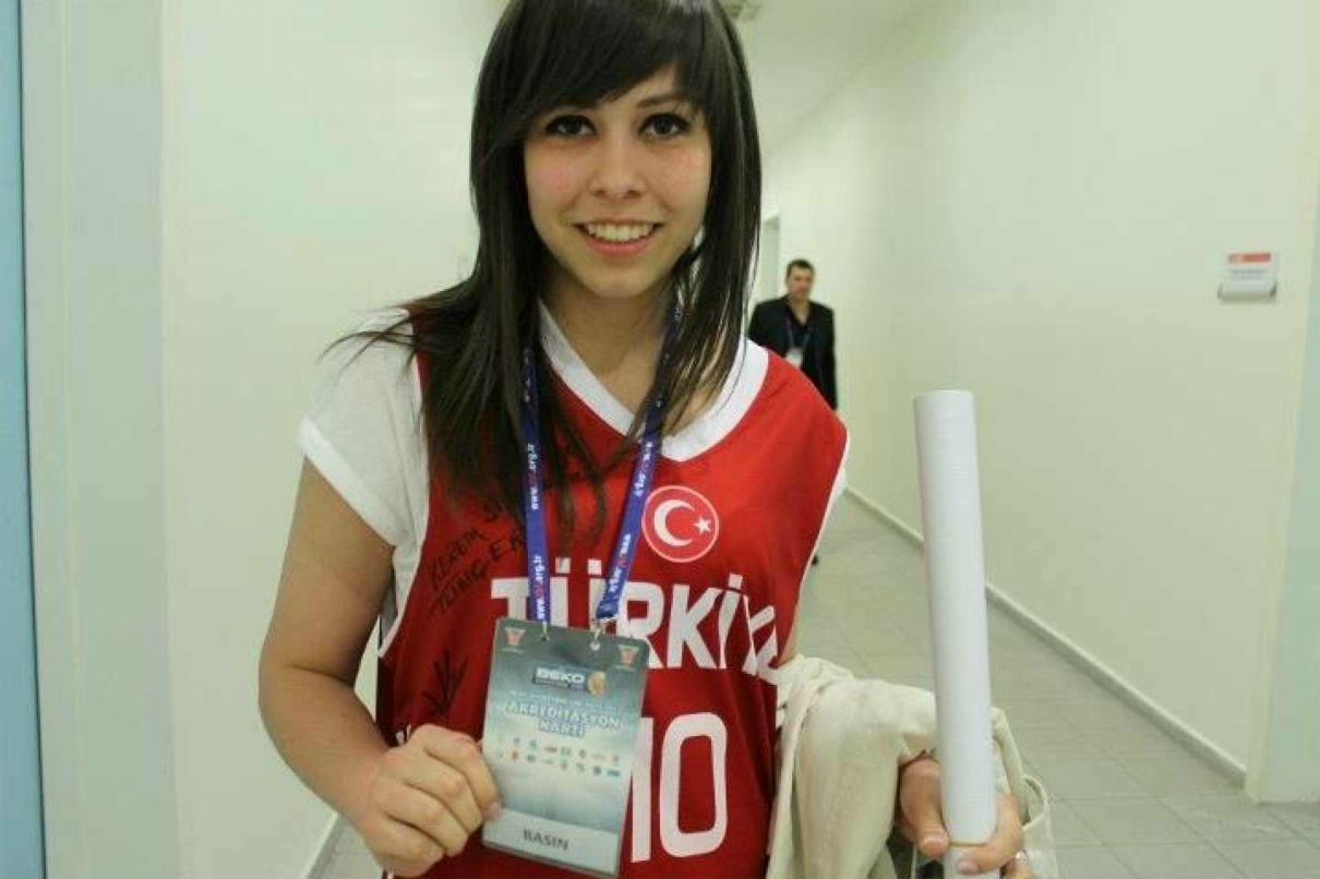 Lara Gunaydin | İstanbul