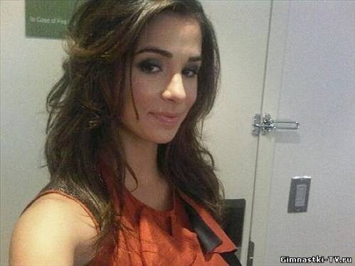 №9, Кейли Круз №9, Кейли Круз