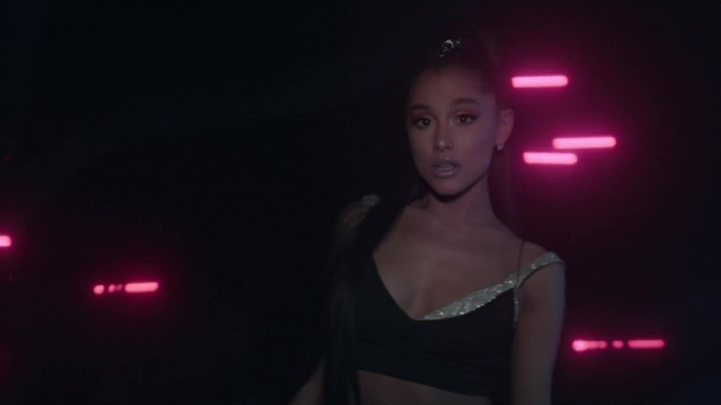 Премьера. Ariana Grande feat. Nicki Minaj - The Light Is Coming