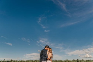 Она объединила в себе. Она объединила в себе. Уверенность в себе. Уверенность в себе. Уверенная в себе женщина.