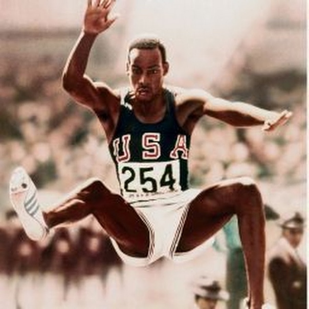 Боб бимон прыжок. Прыжки в длину мировой рекорд боб бимон. Американец боб бимон. Боб бимон американский легкоатлет. Бимон прыжки в длину рекорд.