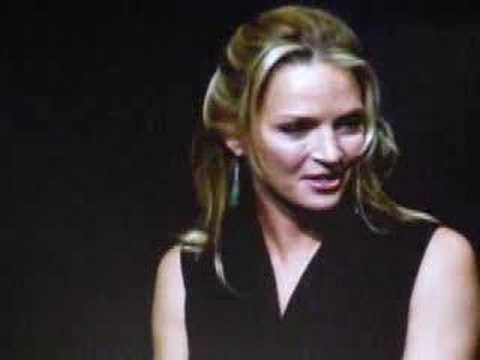 Uma Thurmann honors Meryl Streep NYFS Gala April