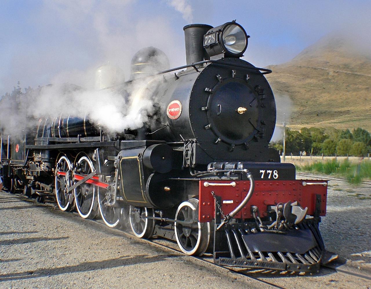 Raytracing Gallery Friedrich A. Lohmueller, Railway History - Trevithick's locom