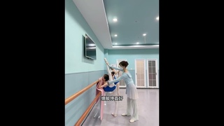Dance class shooting with ballet basic skills and daily dance teacher.