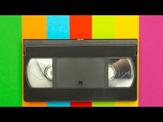 Много маленьких посылочек видеокассет📼